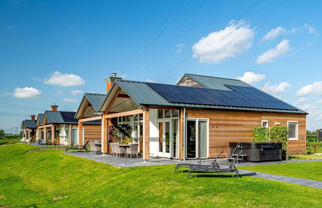 Group Accommodation With Wellness in Friesland - Foto 1