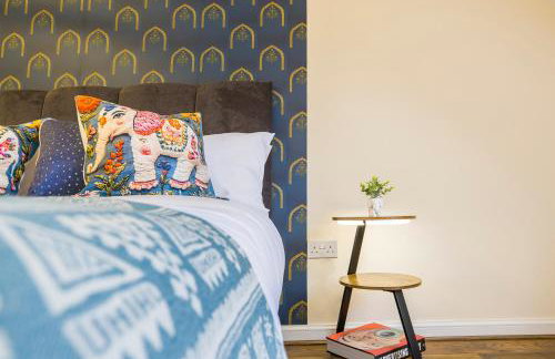 Casa Lana - Spacious and Stylish 4-Bed Home Near Gatwick with Free Parking - Foto 30