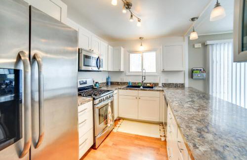 Manistique Lake Retreat with Dock! - Foto 10