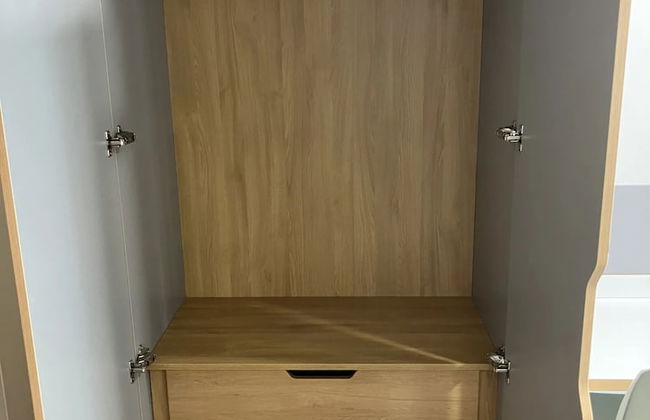 Laycock Studios - Photo 10