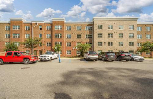 5th Quarter at Watercress- 0 9 Miles to UA- 2 BR 2 BA- Riverfront - Foto 38