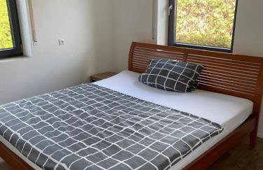 Bungalow in ruhiger Siedlung mit Terrasse und Stellplatz - Foto 11