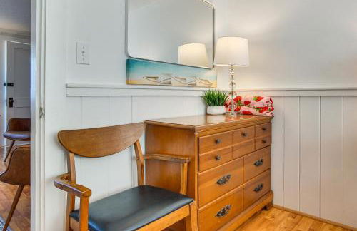 Steps to Eats and Craigville Beach! Cape Cod Cottage - Foto 16