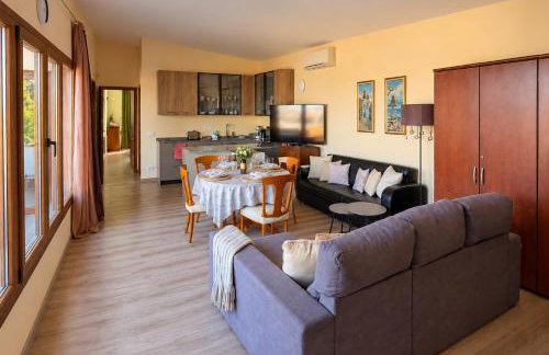 La AMISTAD Apartamento en Chalet con piscina compartida - Foto 3