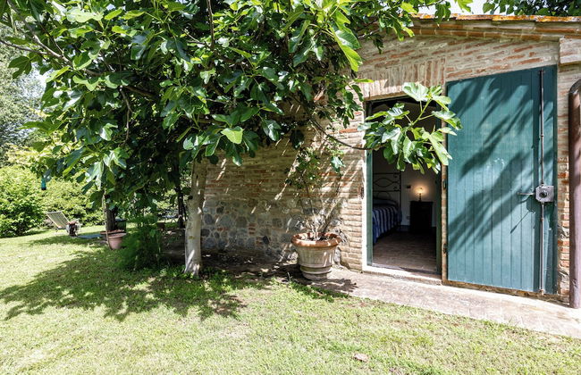 Studio With Pool And Orchard - Photo 17