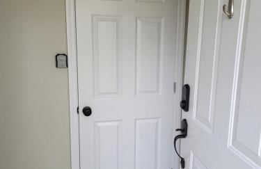 Two-Bedroom Home Private Parking 25 min to NYC - Foto 16