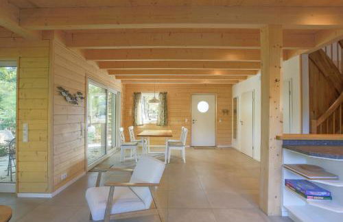 Ferienhaus "Zum Hafen 21" in Zislow - Stilvoll entspannen zwischen Wald und See - Foto 4