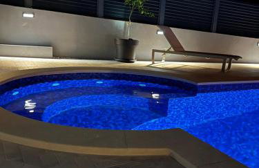 HelaMoni, New 5 Star 2 Person apartments with pool - Foto 30