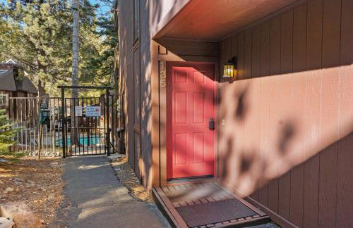 2BR Overlooks Shared Pool Near Gondola & Village - Foto 6