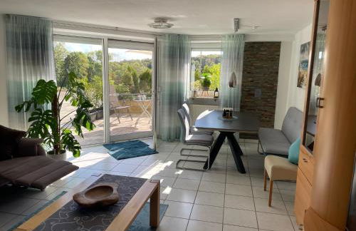 Sonnige Südwohnung mit Terrasse, Badesee - Foto 3