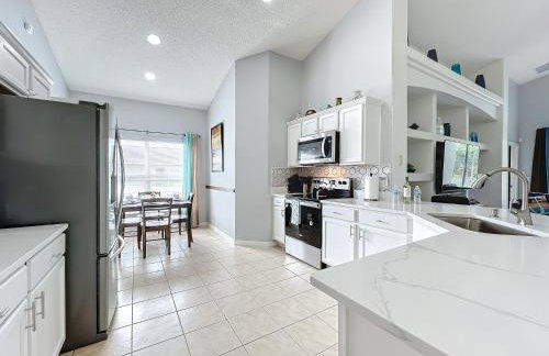 Beach Theme Vacation Pool Spa Home Mins to Disney - Foto 24