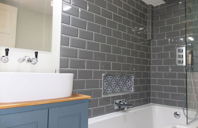 Trendy Two Bed Apartment With Private Garden - Foto 15