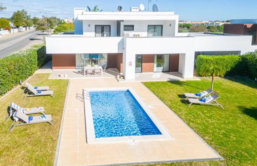 Villas Novochoro - Large Garden- Heatable Pool by DreamvillasAlbufeira - Foto 2