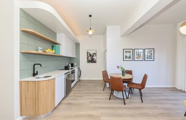 On the Beach in Camps Bay - Fully Equipped 2 Bedroom Apartment - Foto 8