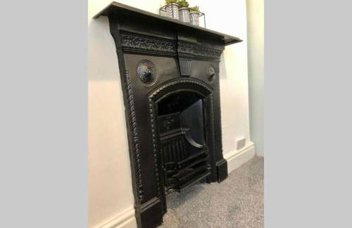 Chester 4 Bedroom House, Contractors & Leisure by Rework Accommodation - Photo 33