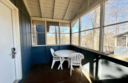 Cottage 7 Lees Ford Marina - Photo 8