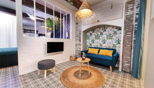 Youmi - Appartement Calme avec Jacuzzi et Clim à 5min de la Comédie, Tram à 200m - Foto 4