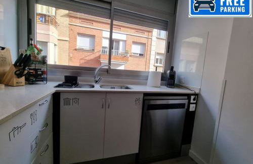 QEhome - confort, parking y cargador EV en el centro de Manresa - Photo 19