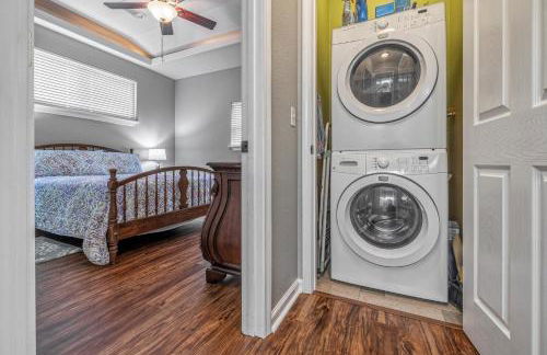 LAKEFRONT 7 MIN to OAKLAWN & 10 MIN to DOWNTOWN STR License #A22-0004 - Foto 35