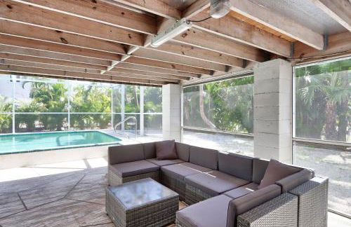 Beautifully Updated, 4 Bedroom Pool Home, 50 Yards to the Beach!! Captiva Escapade - Foto 30