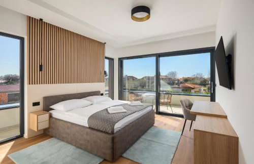 Villa Levita with Pool - Photo 34