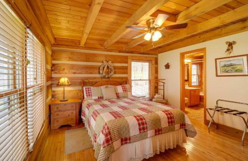 Smoky Mountain Vacation Rental with Large Deck! - Foto 15