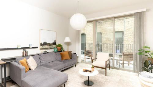 Walker's Point Apt with Gym and Balcony - Foto 1