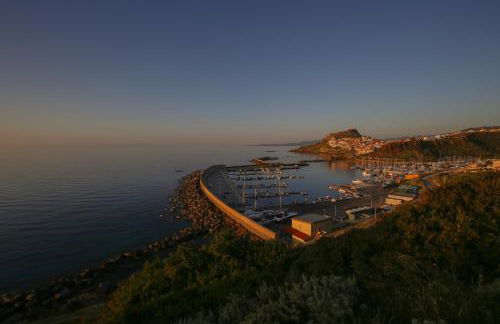 Castelsardo, Lu Bagnu - View Of The Sea Home - Beautiful View Sardinia Near beach - Foto 27