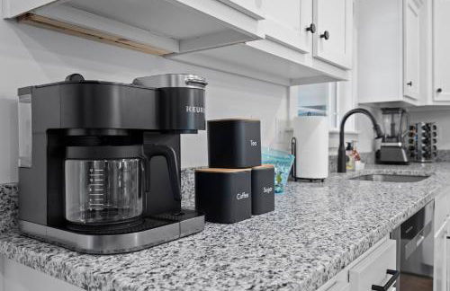 Edgewood - Work Friendly & Near Downtown - Foto 11