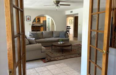 Paradise in Scottsdale with Pool Oasis & Game Room - Foto 11