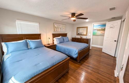 Jax 5BR Family Paradise -Hot Tub-Game Room-Patio- - Photo 10