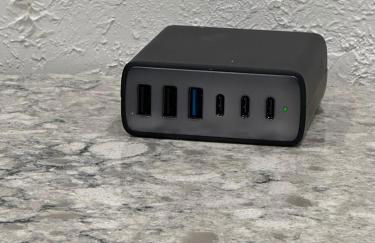 2BR Gem: Modern Comfort & Style - Foto 28