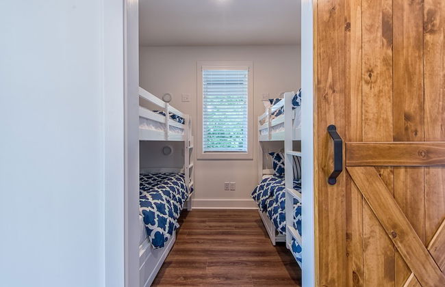 Azalea Retreat - The Cottage by Avantstay Pool - Foto 27