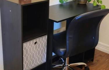 Entire 2br 2ba hilltop view home Sleeps 8 pets 4 acres Jacuzzi Central AC Kingbeds Office Free WiFi Parking Full Kitchen Refrigerator Washer Dryer Furnished Three 3 Large Sunset Dining Patios Grill Stovetop Oven Hiking Wildlife Firepit Quiet very Secluded - Foto 48