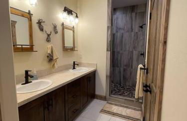 3505 Joseph Dr Cabin with breathtaking views, 30 miles to Yellowstone - Photo 37