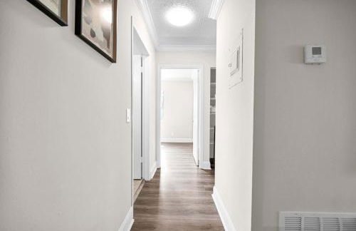 Serene Poolside Getaway Lake Access Parking - Foto 64