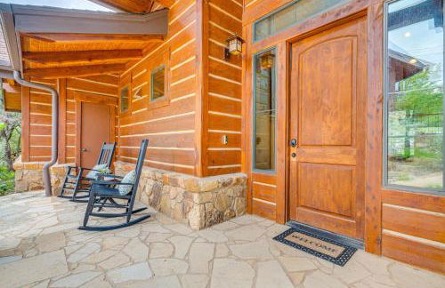 Scenic View! Lake Travis Cabin Near Pools and Marina - Foto 30