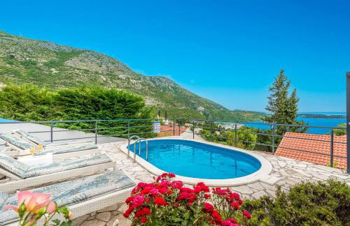 Charming Villa Svagusa with Sea View - Foto 38