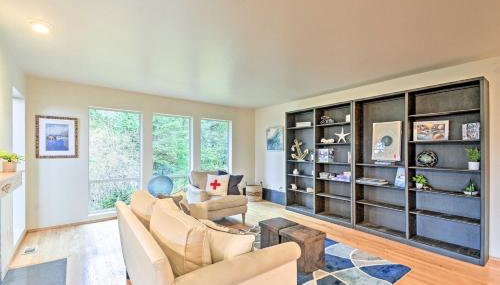 Unique Port Ludlow Home with 3 Decks and Hot Tub! - Foto 5