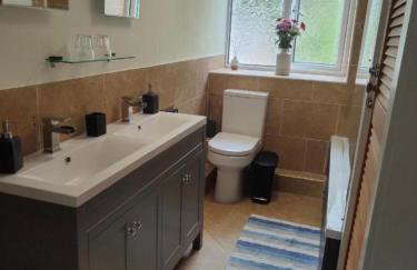 Llew Accommodation - The Townhouse - Photo 7