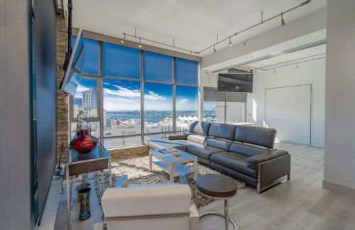 Cityscape Elegance with Water Views - Foto 19