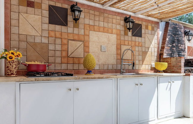 Villa Simone Vacation Villa With Wifi - Photo 7