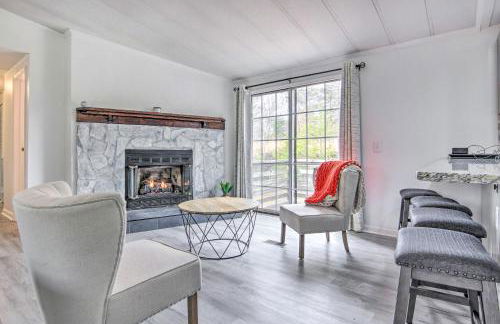 Cozy Asheville Cottage with Grill and Fire Pit! - Foto 6