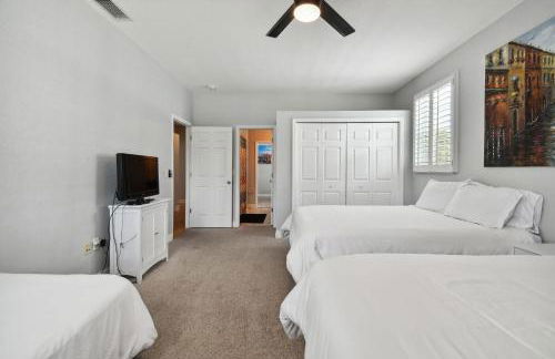 Tampa Private Large House, Game Room & Backyard - Sleeps 12, 4bdr, 3bth, Quiet Community, Near Everything in Tampa & St Pete - Foto 58