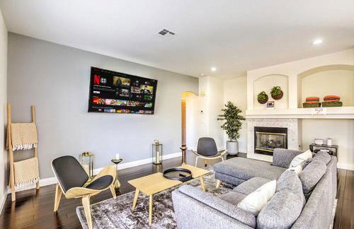 Buddha Gem, Central 6 Bed Room Luxury Home with Pool Hot Tub Game Room and much more - Foto 2