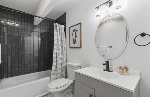 Cozy Unique 1 bed room with Free parking - Foto 8