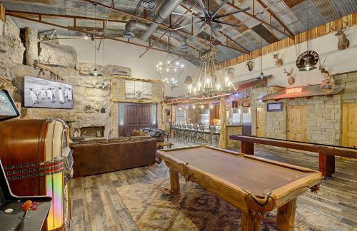 Oakridge Ranch: Pool + Hot-tub, Pickleball Court, Whiskey & Wine Room - Foto 119