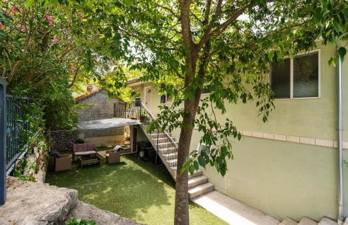 Gorgeous Apartment In Kucice With Wifi - Photo 8