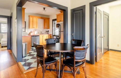 Stay Portland - Portland Classic - Walk to Local Coffee & Food - Photo 16