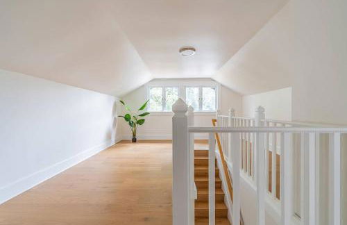 Quintessential Queen Anne charmer w 7Beds4Baths - Foto 18